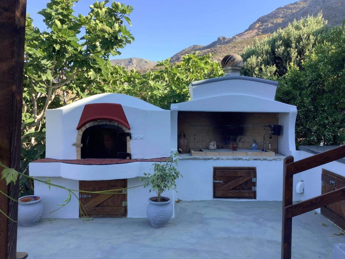 Sylvia'S Houses Skalia ภายนอก รูปภาพ